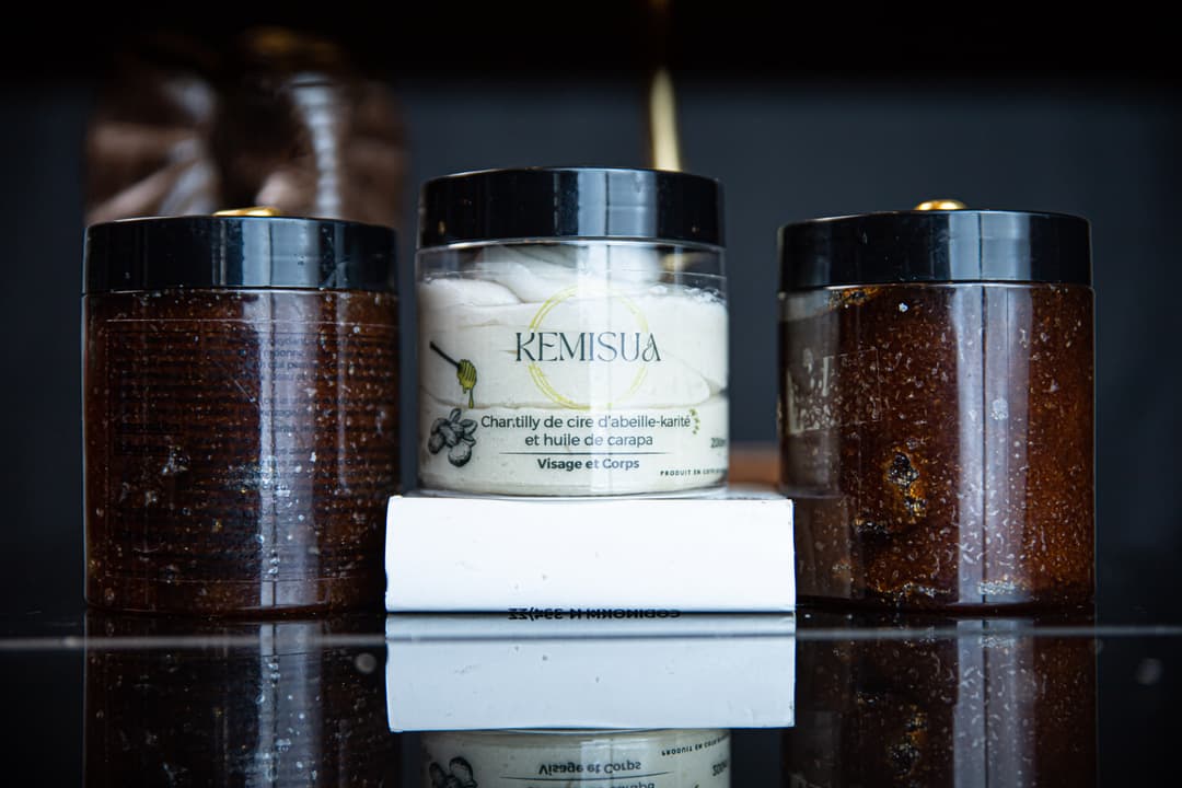 Chantilly de Cire d'abeille & Karité cover image